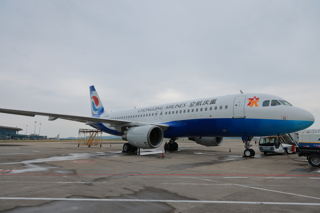 重庆航空新引进空客A320飞机投入运行。重庆航空供图
