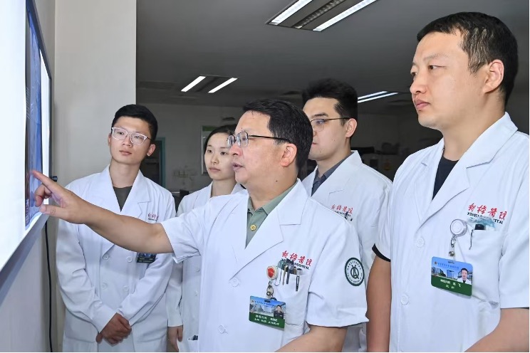杨清武教授专家团队。 新桥医院供图