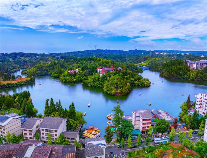 黄水国家级旅游度假区。石柱土家族自治县文化旅游委供图