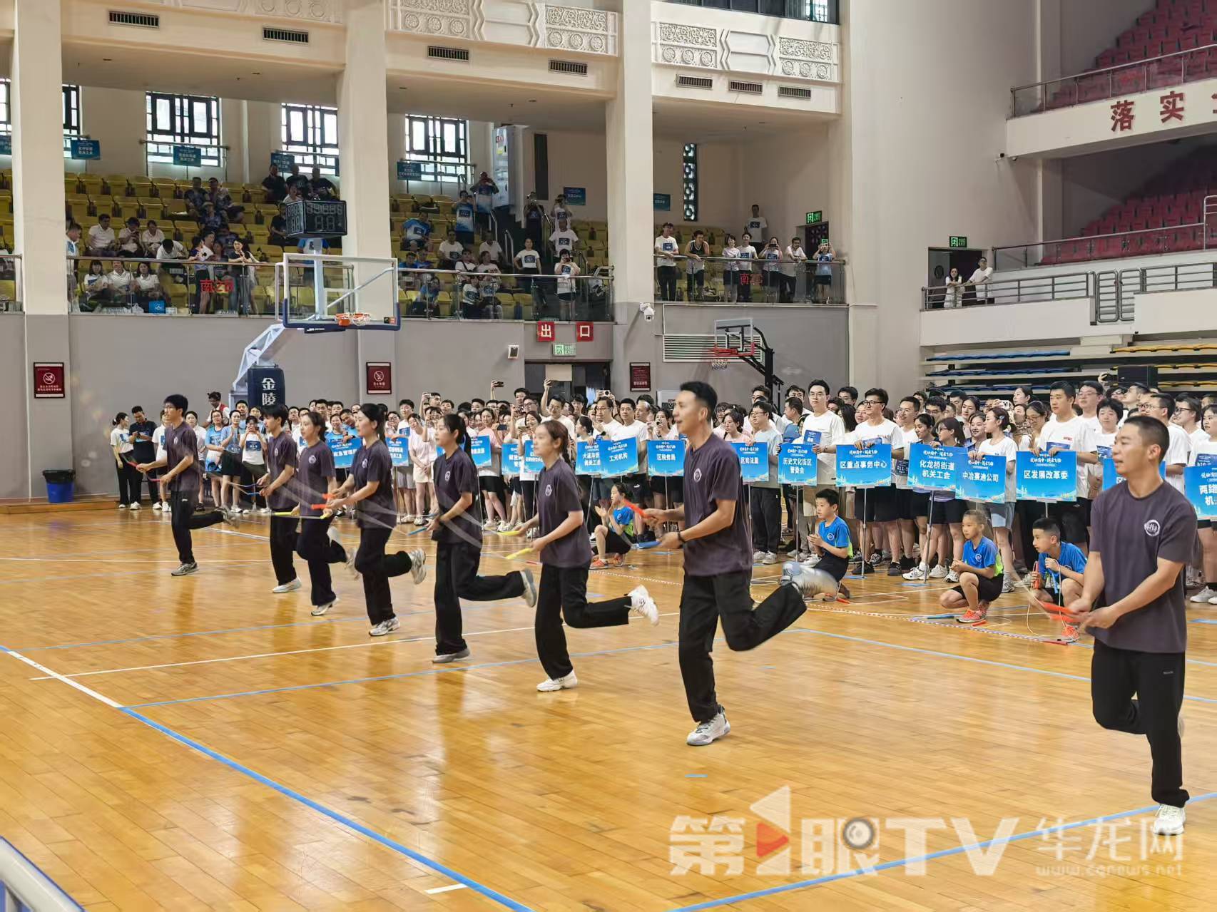 花绳表演现场。第1眼TV-华龙网 李舒 摄