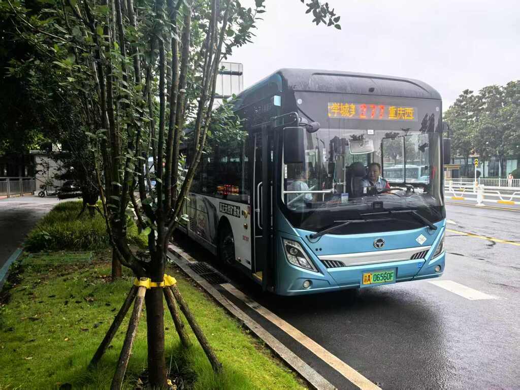 6月1日起,277线延长运营时间。受访者供图