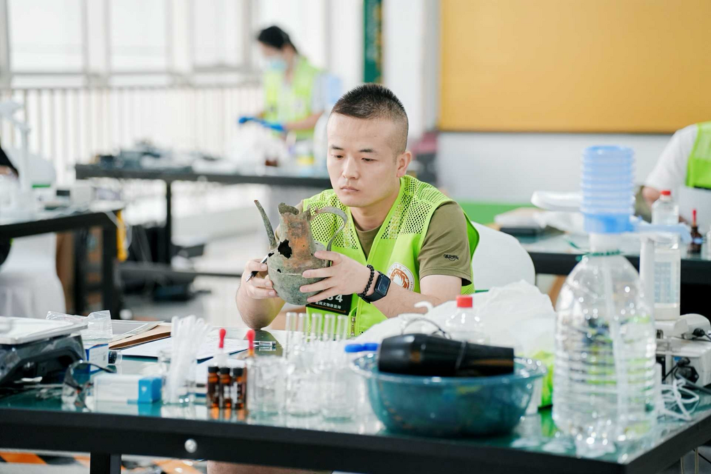 赵晓宇正在比赛中。重庆中国三峡博物馆供图
