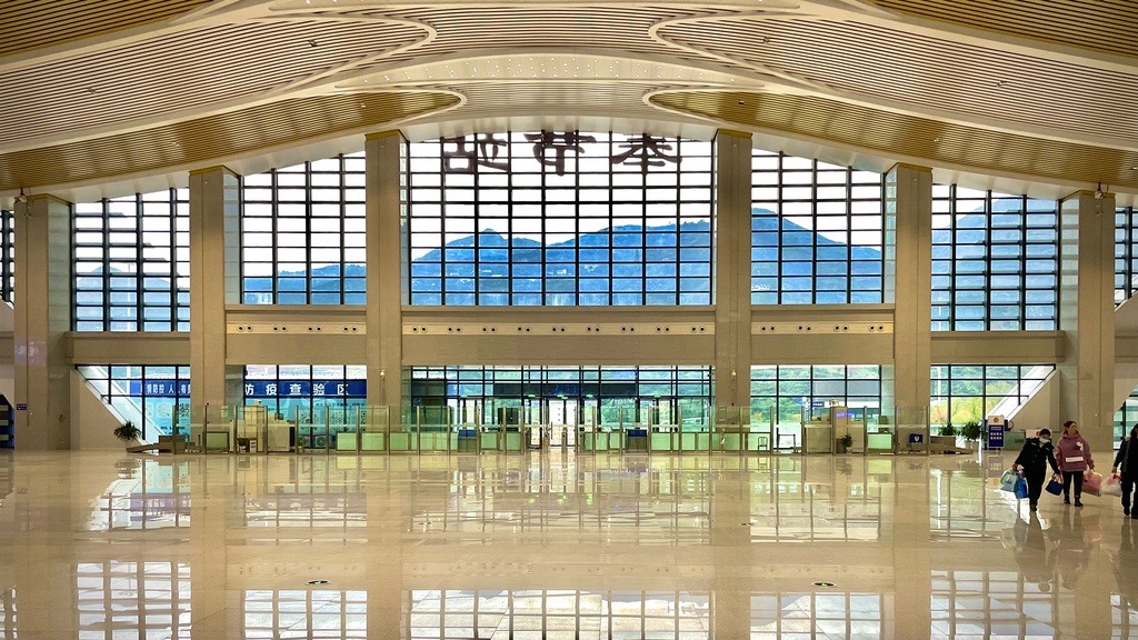 中国铁路成都局集团有限公司涪陵车务段奉节站站房图。通讯员 梁艺菲 摄