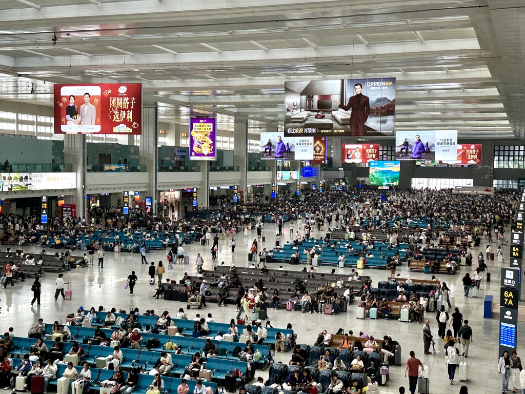 重庆北站候车大厅。受访单位供图