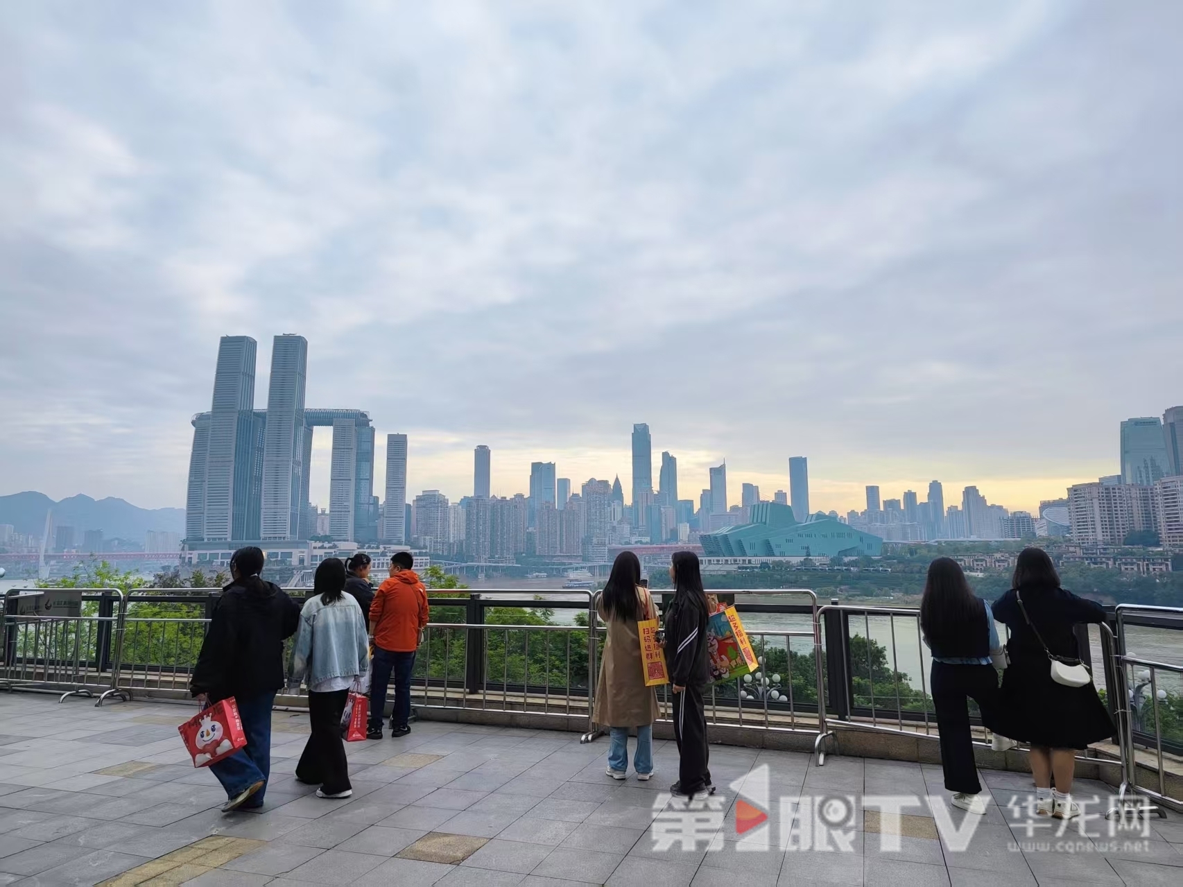 重庆中心城区今日阴天多云。第1眼TV-华龙网记者 罗盛杰 摄