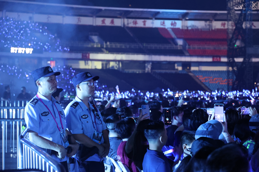 民警在演唱会现场执勤。 警方供图