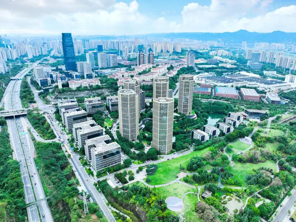 环照母山特色产业园。受访者供图