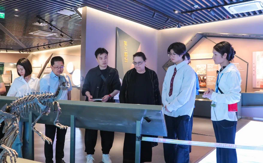 考察团走进云阳世界地质公园博物馆。主办方供图