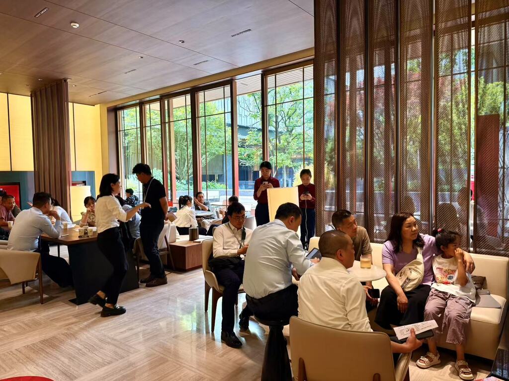 万科璞园项目销售中心现场。受访者供图